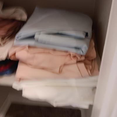 QUEEN SIZE SHEET SETS, SINGLE SHEETS AND PILLOWCASES