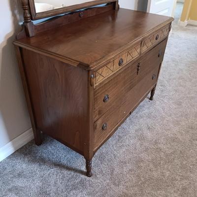 ANTIQUE DRESSER WITH MIRROR