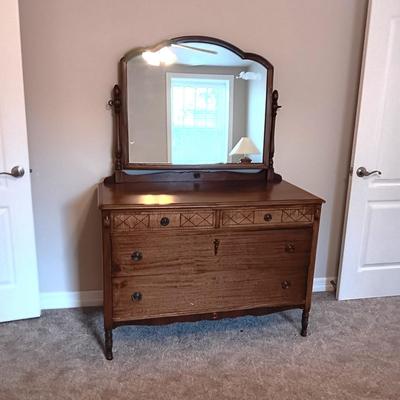 ANTIQUE DRESSER WITH MIRROR