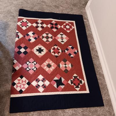 HANDMADE QUILTED THROW AND WALL HANGING