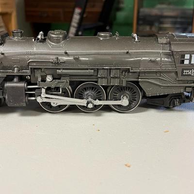 Prewar Lionel #225-E 1938-1942 Gunmetal Gray "O" Gauge Steam Locomotive w/ Matching #2225W Whistle Tender