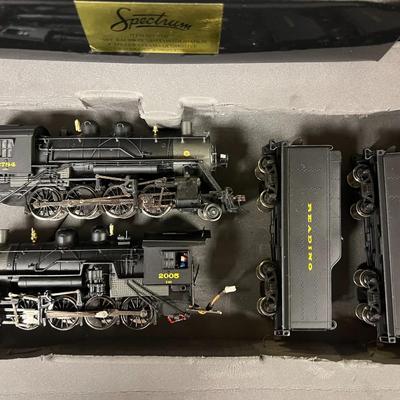 Spectrum HO Scale Reading #2005 Locomotive w/ Tender Set AND Spectrum HO Scale Baltimore and Ohio #2784 Locomotive w/ Tender