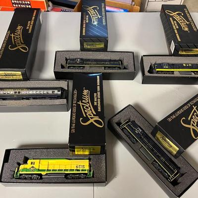 Spectrum HO Scale #5515 Diesel Locomotive, #5489 Coach B&O, #926 Diesel Locomotive B&O, #929 Diesel Locomotive B & O, #9745...