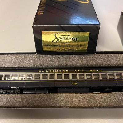 Spectrum HO Scale #5515 Diesel Locomotive, #5489 Coach B&O, #926 Diesel Locomotive B&O, #929 Diesel Locomotive B & O, #9745...