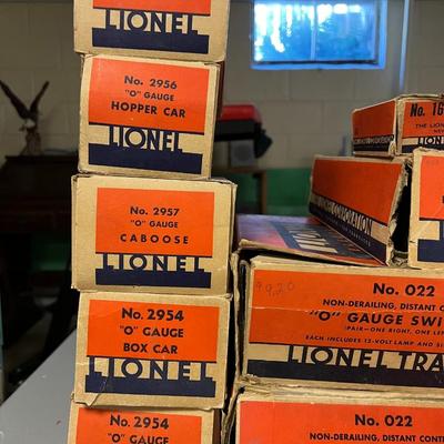 Lionel "O" Gauge Train Lot