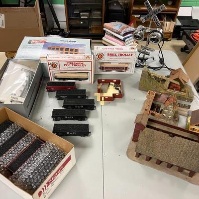 Misc Train Lot w/ Multiple Coal Cars 2