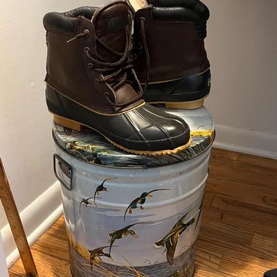 Mens Duck Boots (Size 9) and Large Duck Tin
