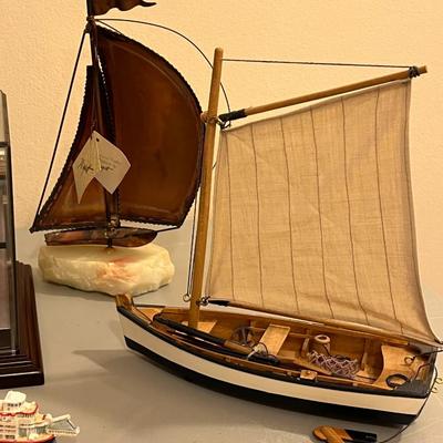 Wood Sailboat Décor Lot
