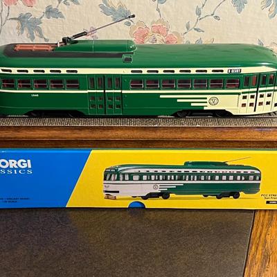 Corgi Collectibles Die-Cast #1040