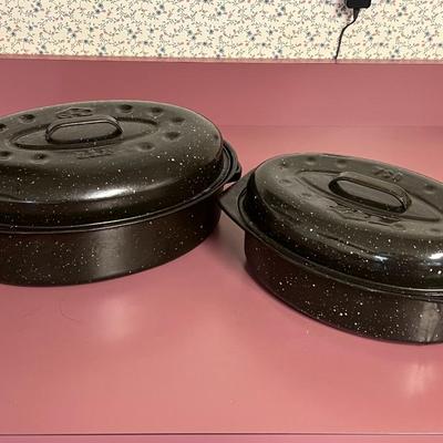 Set of Black Roaster Pans