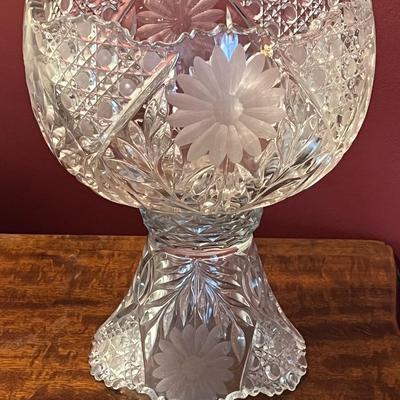Crystal Bowl w/ Pedestal Base