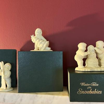 Winter Tales of Snowbabies Lot