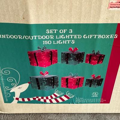 Indoor/Outdoor Lighted Giftboxes