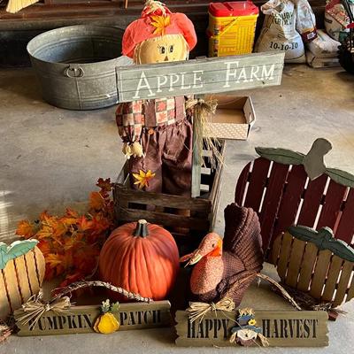 Outdoor Fall Décor Lot