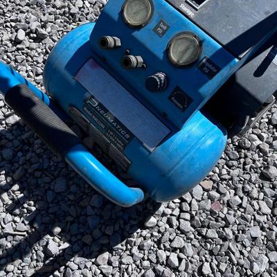 3 Horse Power 5.2 Gallon Air Compressor 