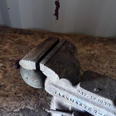 Task Master 4" Bench Vice 