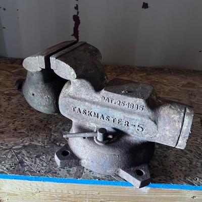 Task Master 4" Bench Vice 