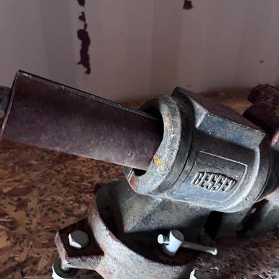 BESSEY 5" Bench Vice 