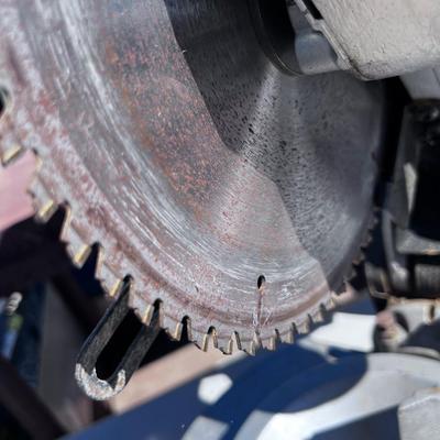DeWalt Compound Miter Saw 