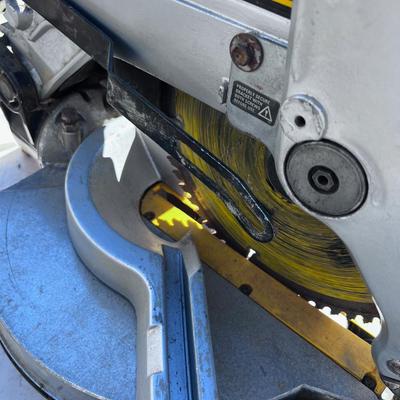 DeWalt Compound Miter Saw 