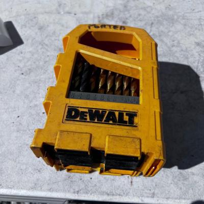 2 Partial Bit Sets 
