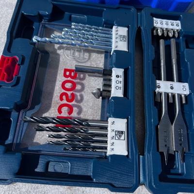 Hole Saw and A BOSCH Bit Set together