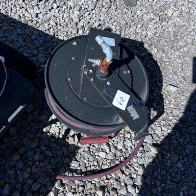2 Air Hoses