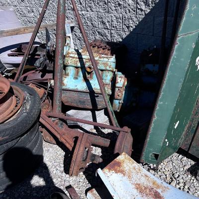 1924 For  & 1936 Chevy Part Pile, Mixed
