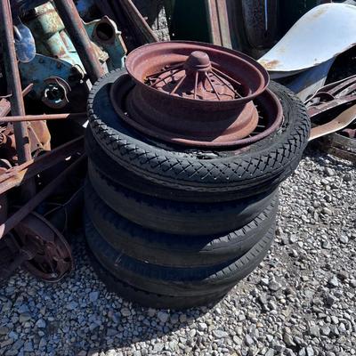 1924 For  & 1936 Chevy Part Pile, Mixed