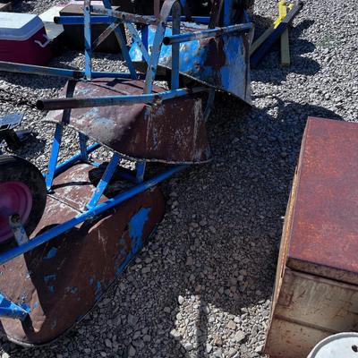 3 Contractor Wheel Barrows 