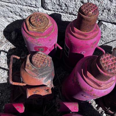 9 bottle Jacks Mostly 20 Tons