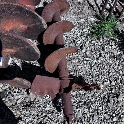 2  Augers 16" & 10" 