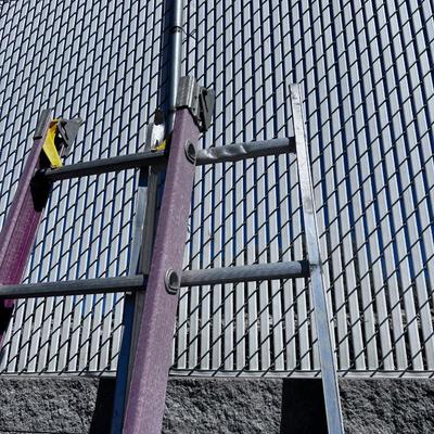 (2) 8 foot ladders