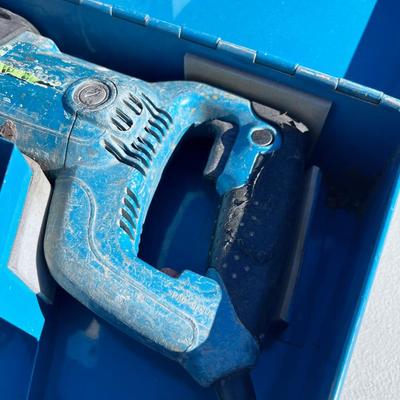 Makita AVT Sawzall in Hard metal Case, (the second one) 