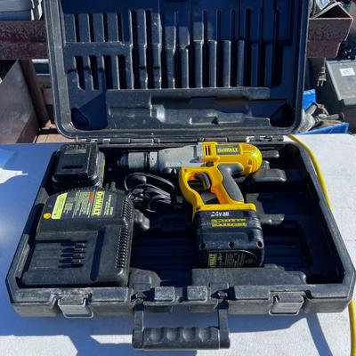 DeWalt 24 Volt Cordless Hammer Drill With Case