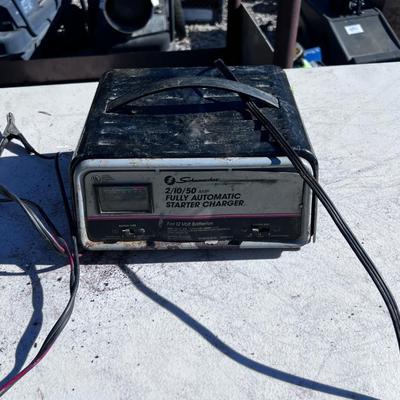 Battery Charger 