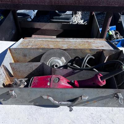 7" Angle Grinder MILWAUKEE, Comes with a Hard Metal Case
