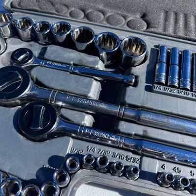 Pittsburg Socket Set 