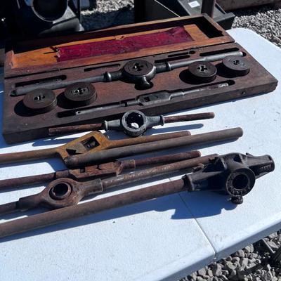 Pipe Threading Tools