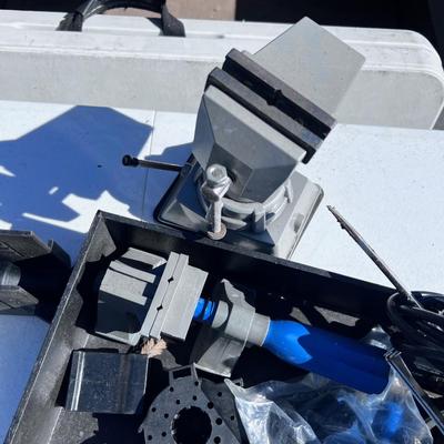 Variety of Dremel's and Dremel tools 