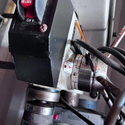 DELTA Bench Top Drill Press 