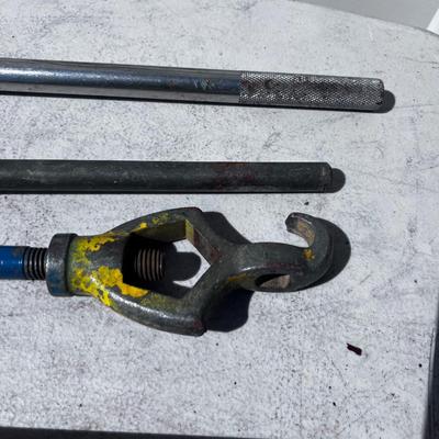 Adjustable Hydrant WRENCHES 