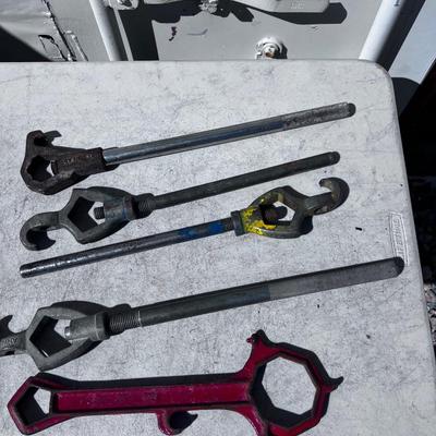 Adjustable Hydrant WRENCHES 