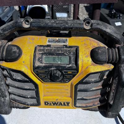 DeWalt Radio Charger 