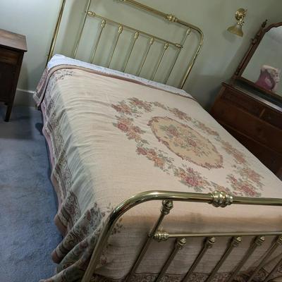 Antique Brass Queen Bed with Verlo Mattress and Bedding