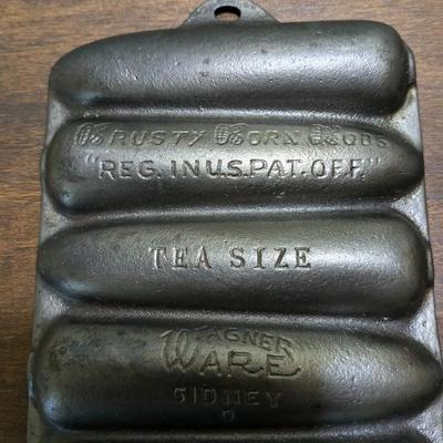 2 Wagner Ware Tea Size 1317 B