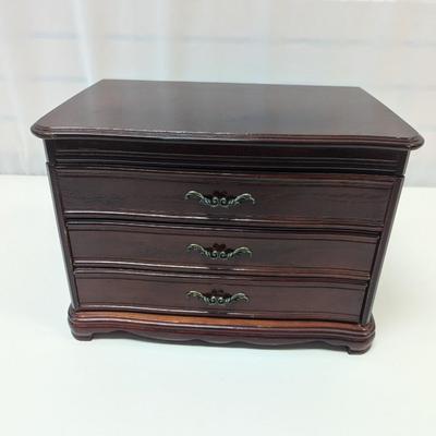 Dresser Jewelry Box