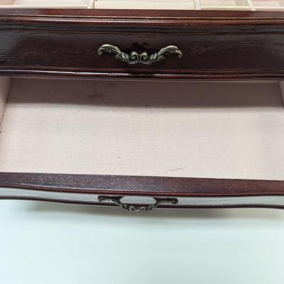 Dresser Jewelry Box