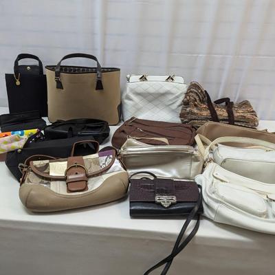 Variety Of Handbags Styles & Brands