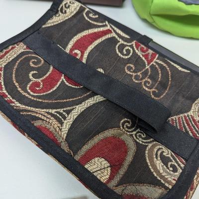 Variety Of Handbags/Totes Styles & Brands